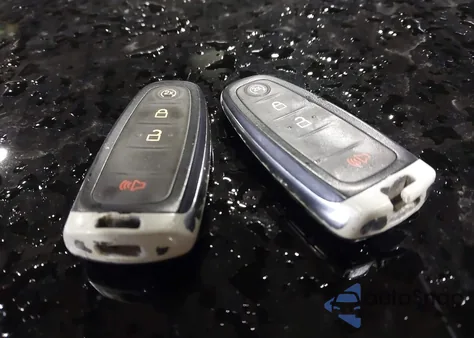 2013 Ford Explorer Limited из США, поврежденный, VIN 1FM5K8F86DGC20411